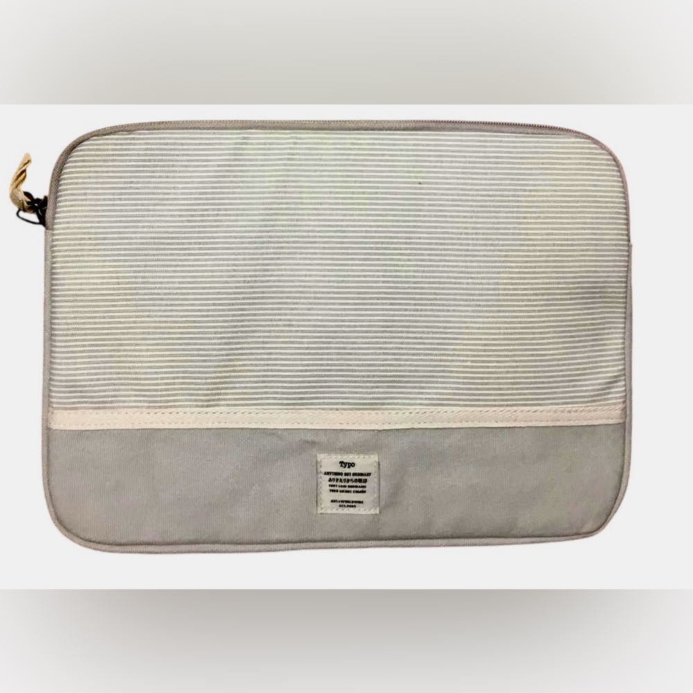 Typo Laptop Case